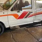 هايلوكس 1991مكينه جديده قير جديد السياره نضيفه