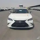 لكزس ES 300 اي اتش ابيض هايبرد 2025 خصم خاص