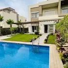 فيلا فاخرة ب5 غرف نوم   بالم هيلز  الشيخ زايد