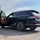 لينكون افياتور 2022 بريزيدنشال (أعلى فئة) - أسود - Lincoln