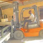 رافعات للإيجار يوم شهري