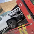 سطحة الطايف لنقل السيارات المصدومه والعطلانه
