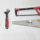 أدوات بناء منشار (2)   مفتاح ربط (2)   مبرد حديد