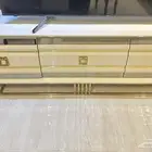 طاولة مستعملة من وودي