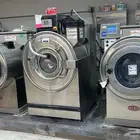 للبيع معدات مغسلة ملابس