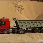 مطلوب للايجار عدد 100 قلاب