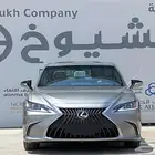 لكزس ES 300 H موديل 2024 نظيفة