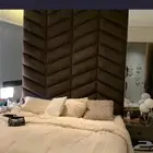 للترع راس سرير مع مرايات وكومدينات