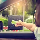 بوابات مواقف بدخول السيارات باستخدام الريموت