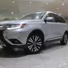 ميتسوبيشي اوتلاندر 2020 فضي بطاقة جمركية