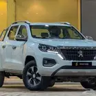 بيجو لاندتريك 2023 ابيض سعودي