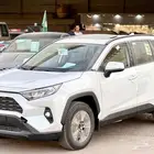 راف فور فتحة XLE بنزين 2025