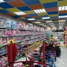 يوجد أغراض محل العاب ومستلزمات مواليد للبيع