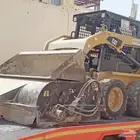 Bobcat vacuum for rent مكنسة بوبكات
