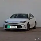 تويوتا كامري Eبنزين موديل 2025