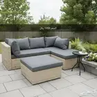 جلسة خارجية مكون من مقعدين ثنائيين و مقعد مفرد بوف