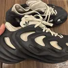 اصلي شوز ييزي 450