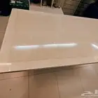 كنب وطاولة سفرة للبيع