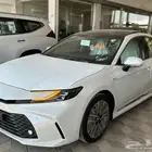 تويوتا كامري LE هايبرد 2025اصفار