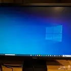 كمبيوتر ديل للبيع مع شاشته