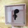 سماعه و الشاحن بدون سلك 