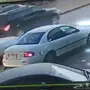 مكافئة 10 لمن يدلني على صاحب هذي السيارة