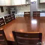 طاولة طعام وكراسي فاخرة - فرصة لا تُفوَّت!