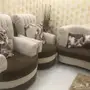 للبيع كنب صاله 7 اشخاص و طاولات تقديم وفرشه