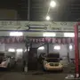 ورشة سيارات بمعداتها للتقبيل او البيع