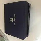 محفظة ماركة