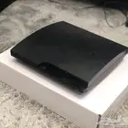 سوني 3 محمل عليه 50 لعبه معه عدد 2 يد جديده واسلاكه.