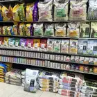 قطه وطير (سوق بيع الطيور) لبيع أكل ومستلزمات القطط والطيور