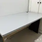 مكتب كمبيوتر جديد استخدام قليل