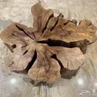 قطع اثاث من الخشب الطبيعي ( طاولات )