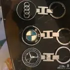 ميداليات سيارات بي ام ومرسيدس واودي