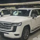 لاند كروزر VXR 2025 وارد عبداللطيف