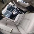 تنجيد المقاعد بأجود الجلود والأقمشة