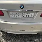 لوحة شبه مميزة تحمل كلمة حبب