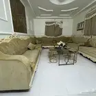 كنب صالة وكنب مجلس ب مخدات ما يحتاج غير تنضيف