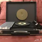 مسجل اسطونات بكم شنطه بحالة شبه الجديد