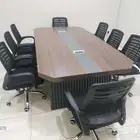 طاولة اجتماع مودرن فخم جديدة حق 6 و8 اشخاص متوفر