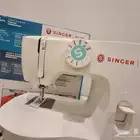ماكينة خياطة سنجر