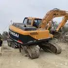 يوجد تابي وتمارا بوكلينات كبيره وصغيره في الداير