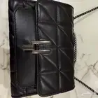 للبيع شنطة أنيقة باللون الأسود