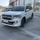 لاندكروزر 8 سلندر GXR فل قرناد تورنق ماشي 71 الف