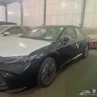 كامري ال اي هايبرد اسود 2025