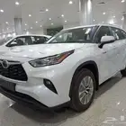 تويوتا هايلندر GLE فتحة سقف لون ابيض 2025