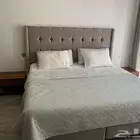 اثاث متنوع بحالة ممتازة جدا