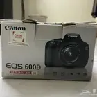 كاميرا كانون 600D بحالة ممتازه Canon 600D