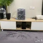 طاولة تلفزيون بحالة ممتازة